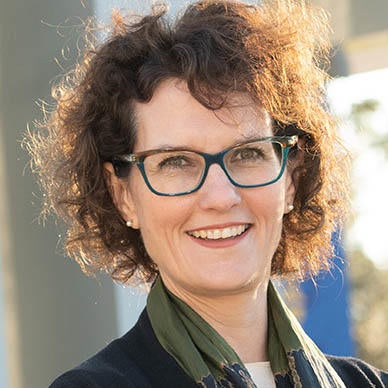 CNAS Dean Kathryn Uhrich (c) UCR / Carrie Rosema