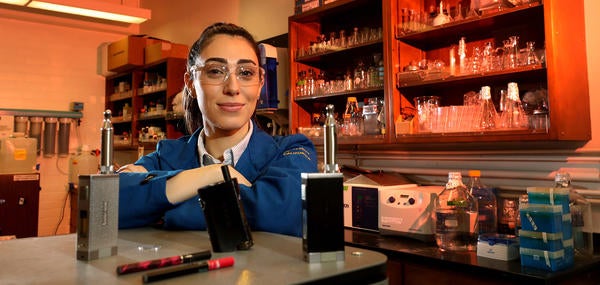 Graduate Student Careen Khachatoorian, Talbot Lab, vaping, (c) UCR / Stan Lim