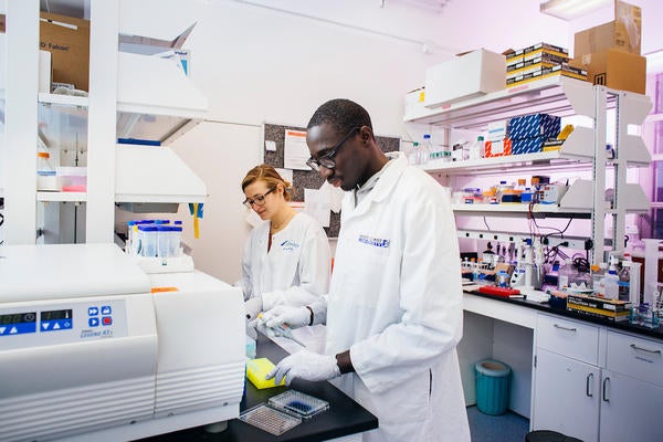Scientists in Lab (c) UCR